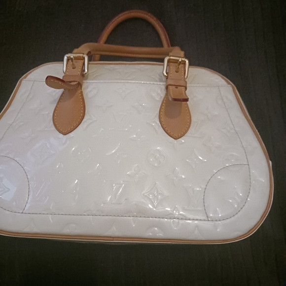 (Authenticated)Louis Vuitton Vernis Bag - Picture 9 of 11